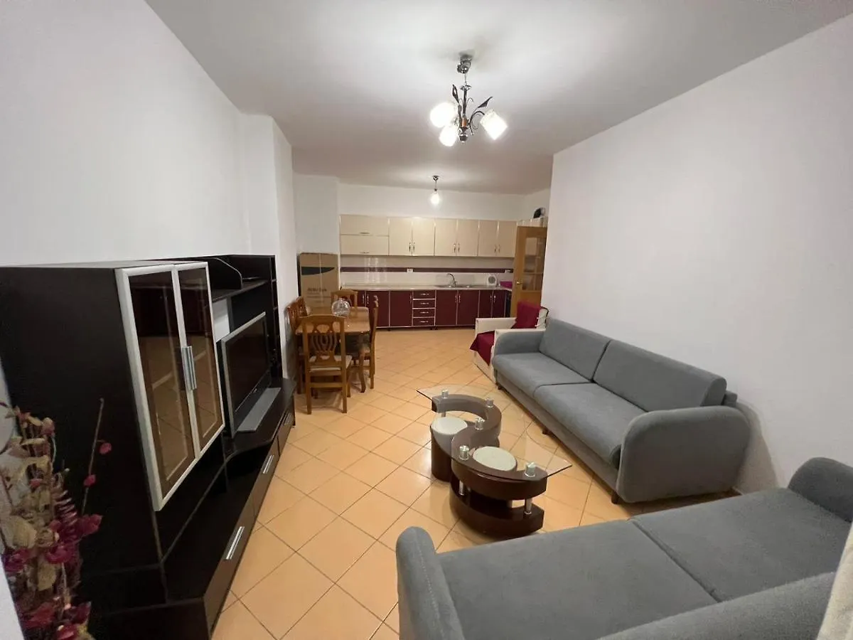 Leonard Apartment Tirana 0*,
